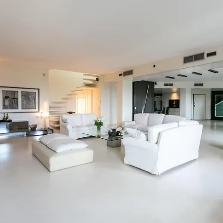 Penthouse Eleganza 4-bedroom 別荘 ミラノ